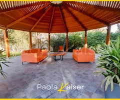 Hermosa casa con piscina en venta, Trojes, Tiquipaya, Cochabamba - 12