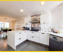 Casa con piscina en venta zona Equipetrol - 7