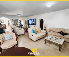 AMPLIO INMUEBLE  EN VENTA SOBRE AV. CENTENARIO - 12