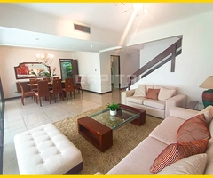 AMPLIA CASA AMOBLADA EN ALQUILER EN CONDOMINIO CIUDAD REAL - 3