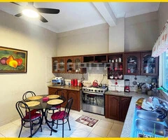 CASA EN VENTA (2 CASAS EN UN TERRENO) - ZONA MERCADO LA RAMADA - 6