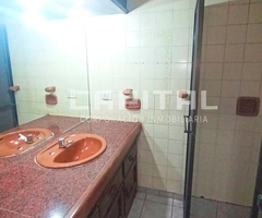 CASA EN ALQUILER PARA OFICINA O VIVIENDA EN SIRARI- EQUIPETROL  - 8