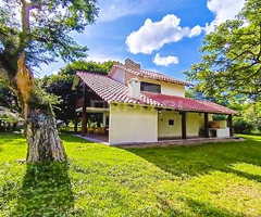 CASA EN VENTA EN CONDOMINIO LAGUNA AZUL CON MUCHA VEGETACION - 9