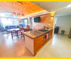 EN PORONGO VENDO O ALQUILO  MODERNA CASA DE ESTILO – CON UNA VISTA ESPECTACULAR - 9