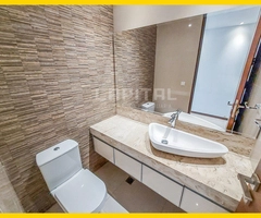 Departamento de 3 dormitorios en venta zona Barrio Equipetrol - 6