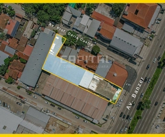 Galpones y oficinas en alquiler zona norte sobre Av Banzer - 3