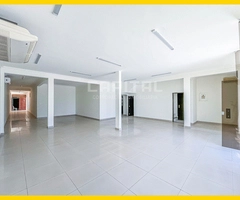 Galpones y oficinas en alquiler zona norte sobre Av Banzer - 6