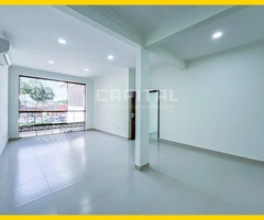 SOBRE AV BANZER INMUEBLE COMERCIAL CON SHOWROOM, OFICINAS, ALMACÉN Y  DEPÓSITOS ????????️ - 9