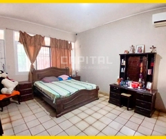 TERRENO / CASA EN VENTA   SOBRE LA AV. LA BARRANCA - 5