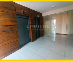Venta de Oficina – Piso Completo en Edificio Business & Health, Av. Beni - 4