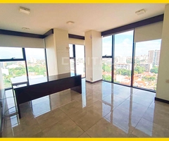 Venta de Oficina – Piso Completo en Edificio Business & Health, Av. Beni - 5