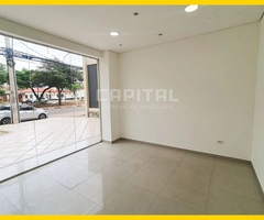 SOBRE AVENIDA ALEMANA  LOCAL EN ALQUILER CON AMPLIA VIDRIERA - 2