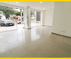 SOBRE AVENIDA ALEMANA  LOCAL EN ALQUILER CON AMPLIA VIDRIERA - 4