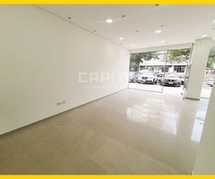 SOBRE AVENIDA ALEMANA  LOCAL EN ALQUILER CON AMPLIA VIDRIERA - 10