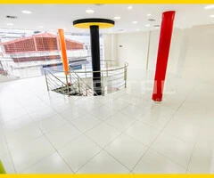 ???? LOCAL COMERCIAL EN ALQUILER – 3ER ANILLO INTERNO, ZONA IC NORTE - 4