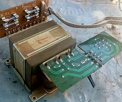 SE VENDE TRANSFORMADOR DE 10A 55V, 11V, 1.7V, 1.4V - 3