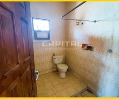 CASA DE UNA PLANTA EN ALQUILER SOBRE AVENIDA ALEMANA, AMPLIO TERRENO MAXIMA EXPOSICION - 5