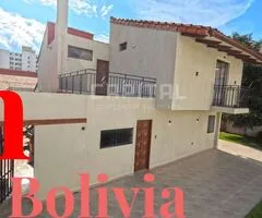 HERMOSA CASA EN VENTA EN BARRIO URBARÍ - 13