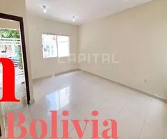 CALLE HORACIO RIOS VENDO CASA CON DOS DEPARTAMENTOS