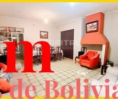 EN VENTA TERRENO AMPLIO CON 2 CASAS DE REGALO SOBRE AVENIDA LA BARRANCA - 2