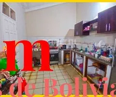 EN VENTA TERRENO AMPLIO CON 2 CASAS DE REGALO SOBRE AVENIDA LA BARRANCA - 10