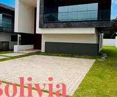 CASA DE LUJO A ESTRENAR EN COND. BOSQUES DE LA COLINA