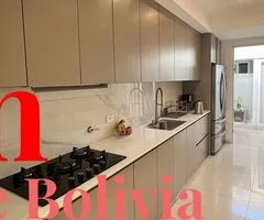 CASA EN VENTA CON PISCINA EN BARRIO PETROLERO SUR - 3