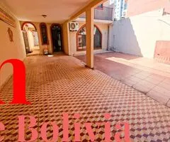 CASA EN VENTA – CALLE LAS TAPERAS, ZONA ESTE - 2