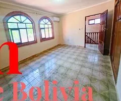 CASA EN VENTA – CALLE LAS TAPERAS, ZONA ESTE - 7