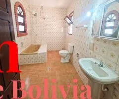 CASA EN VENTA – CALLE LAS TAPERAS, ZONA ESTE - 9