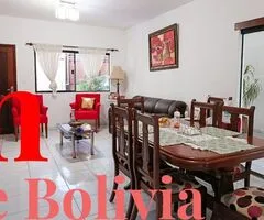 Amplia casa en venta en zona norte