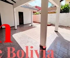 Terreno en venta con casa de una planta sobre avenida los sauces - 6