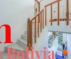 SOBRE AVENIDA IRALA VENDO INMUEBLE CON AMPLIO SHOWROOM - 6